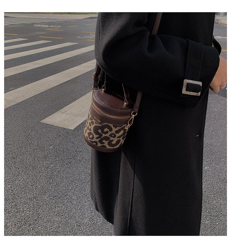Howkly New Portable Bucket Bag