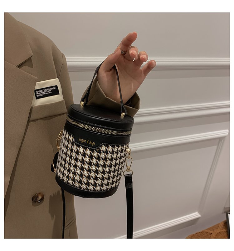 Howkly New Portable Bucket Bag