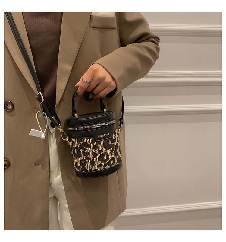 Howkly New Portable Bucket Bag