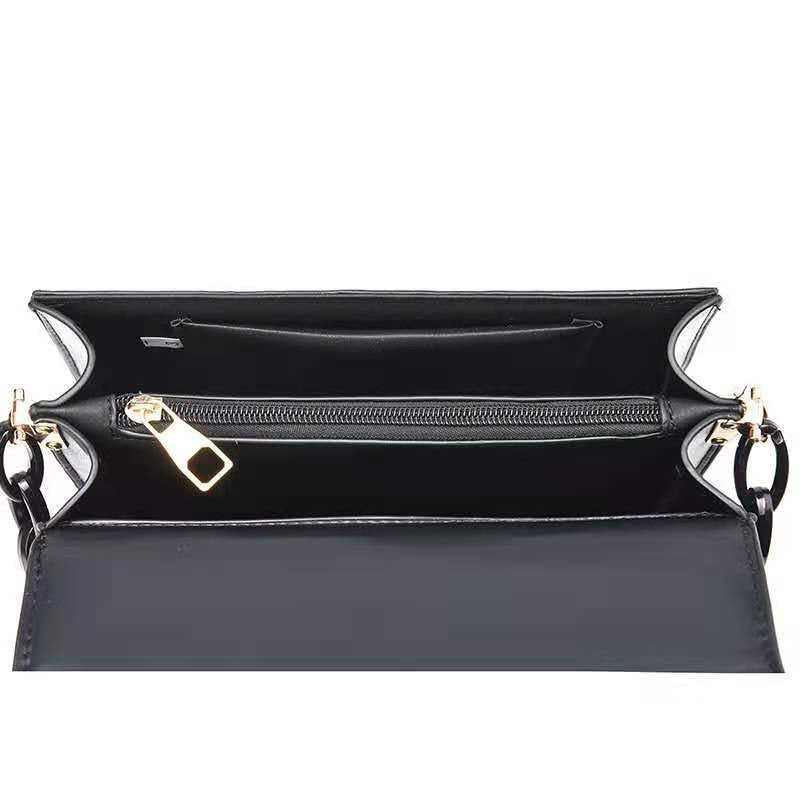Fashion Women's Shoulder Bag Retro Solid Color Texture Small Square Bag