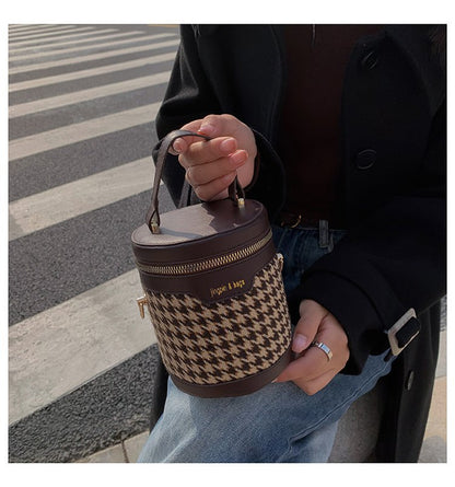 Howkly New Portable Bucket Bag