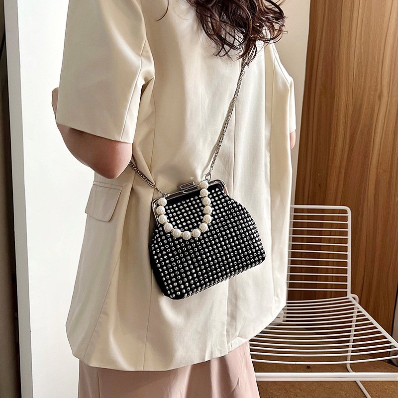 New European and American Retro Pu Rhinestone Temperament Dinner Bag Clipped Button Pearl Tote Shoulder Bag Fashion Women's Bag