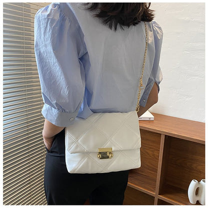 Lingge chain texture western style bag women's new fashion one-shoulder women's bag simple messenger hand-held small square bag